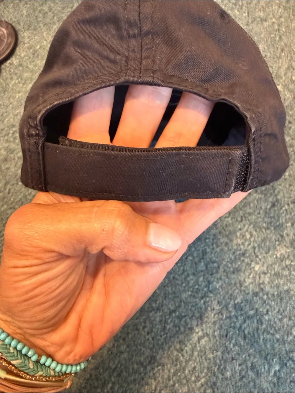 ALO Yoga Off Duty Cap in Black style W7112R